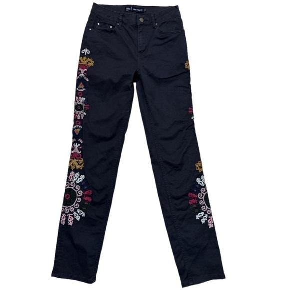 Boden Floral Embroidered Denim Girlfriend Jeans Charcoal Gray Size 2 - Picture 1 of 11